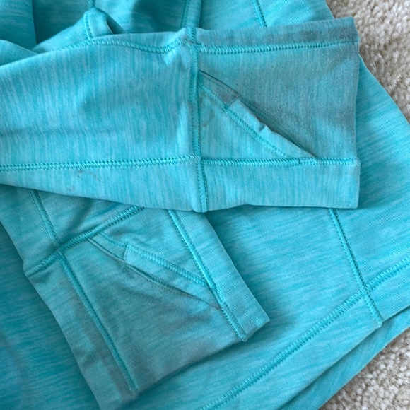 Under Armour long sleeve cold gear workout shirt - Picture 3 of 4